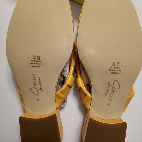 Sandals - Picture 5 of 8